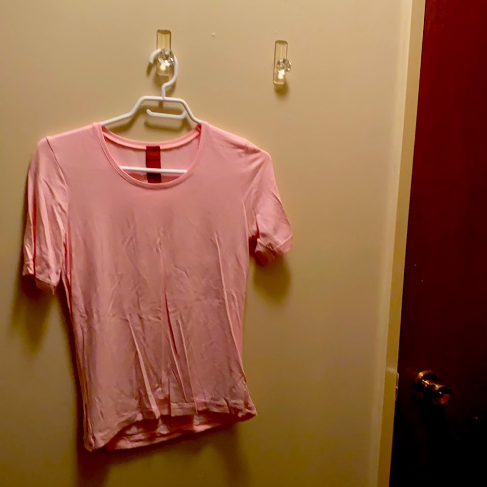 A tee shirt.